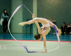 1086_03687