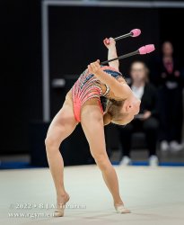 1543_04035
