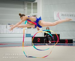 1868_03906
